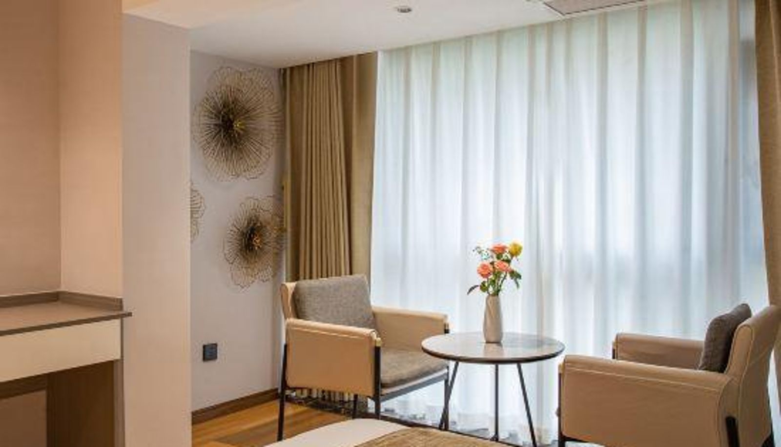 Camera - Baiyun Orthopaedics Hospital)  Shubo Avenue Keshang Theme Hotel (Yunbo Road