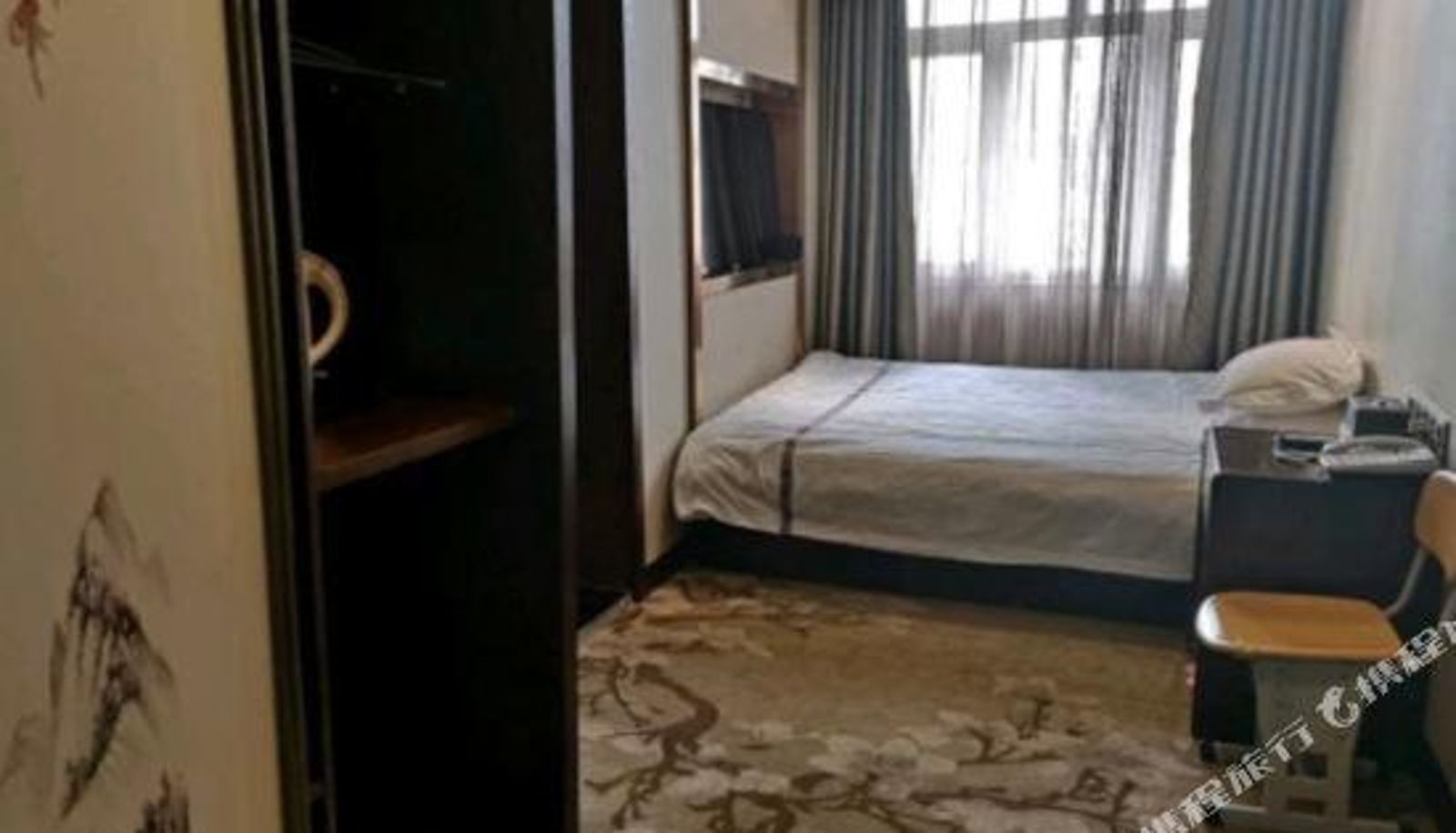 Kamer - Beitun Hotel (Huanghe Road Hospital of Traditional Chinese Medicine)