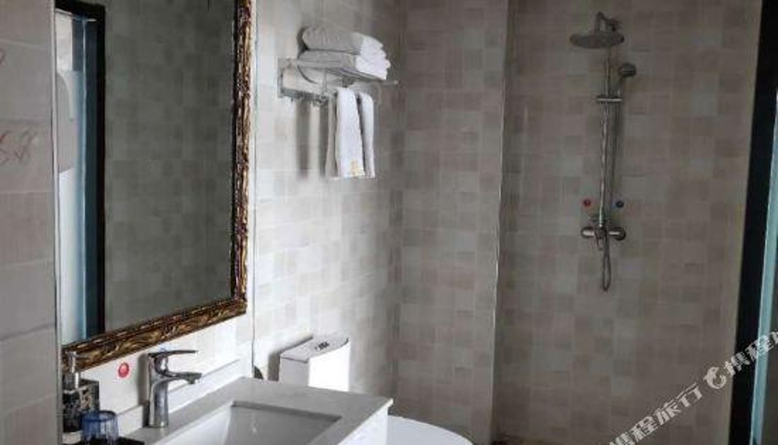 Kamer - Urumqi Xinhuashun Hotel