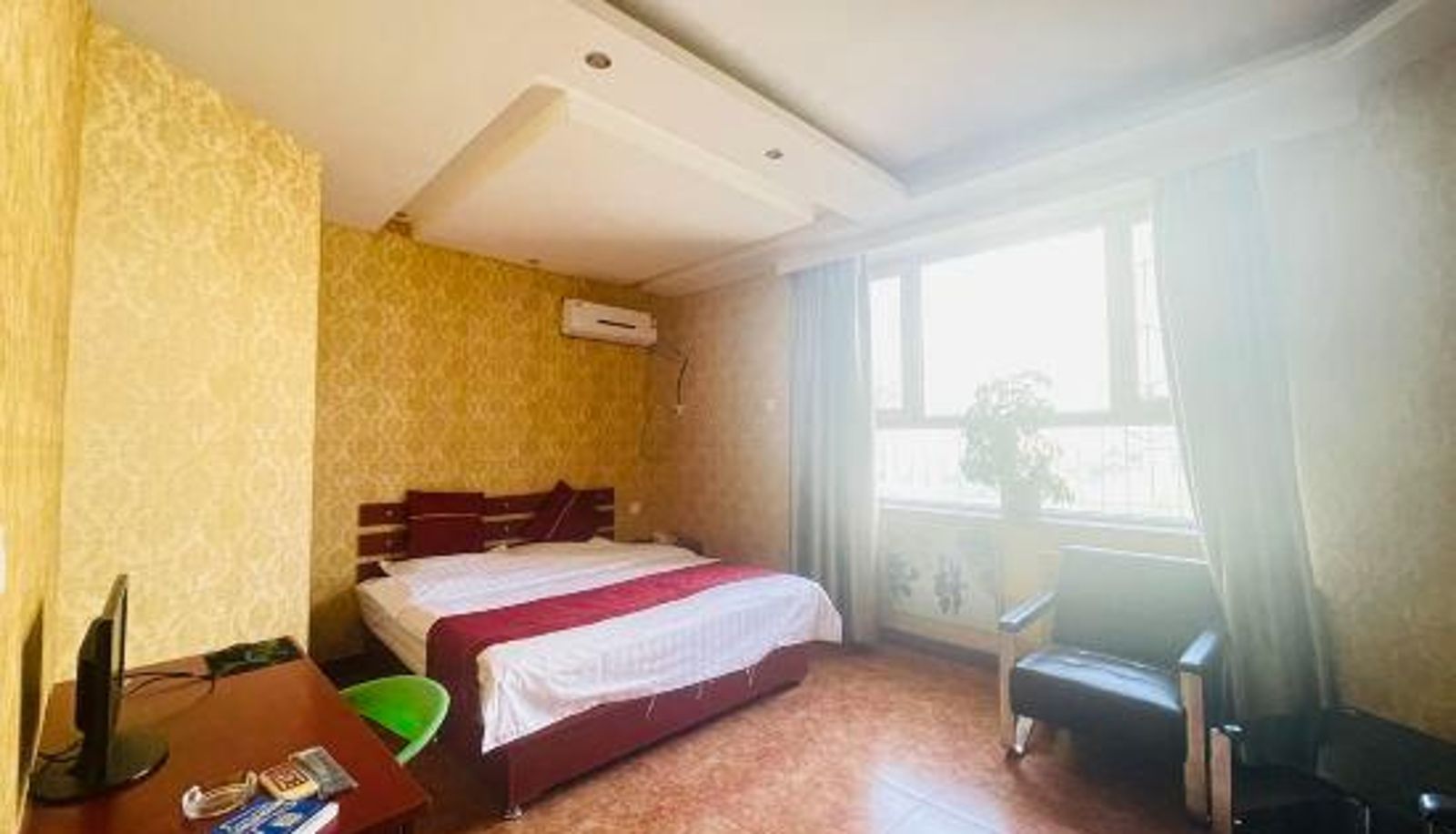 Room - Jiatianxia Express Hotel