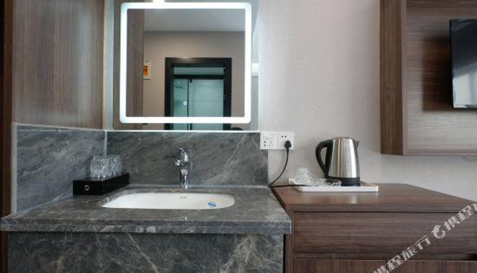 Zimmer - Airport Hotel Urumqi Express
