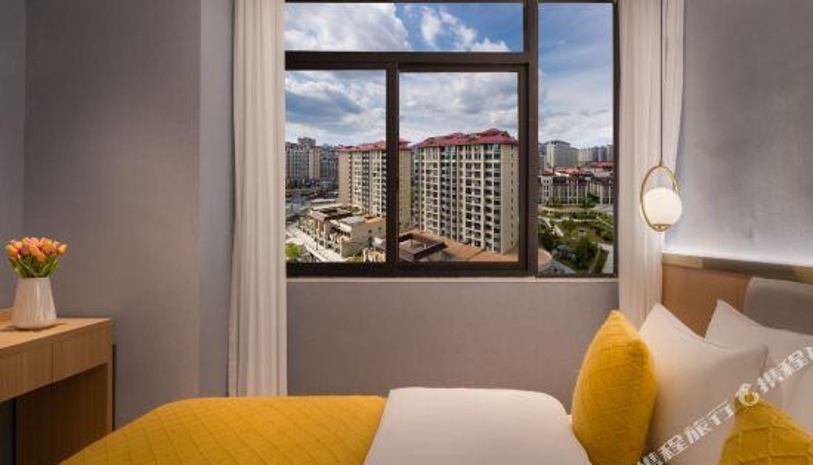 Zimmer - Light Luxury Art Hotel (Huaxi University Town store)