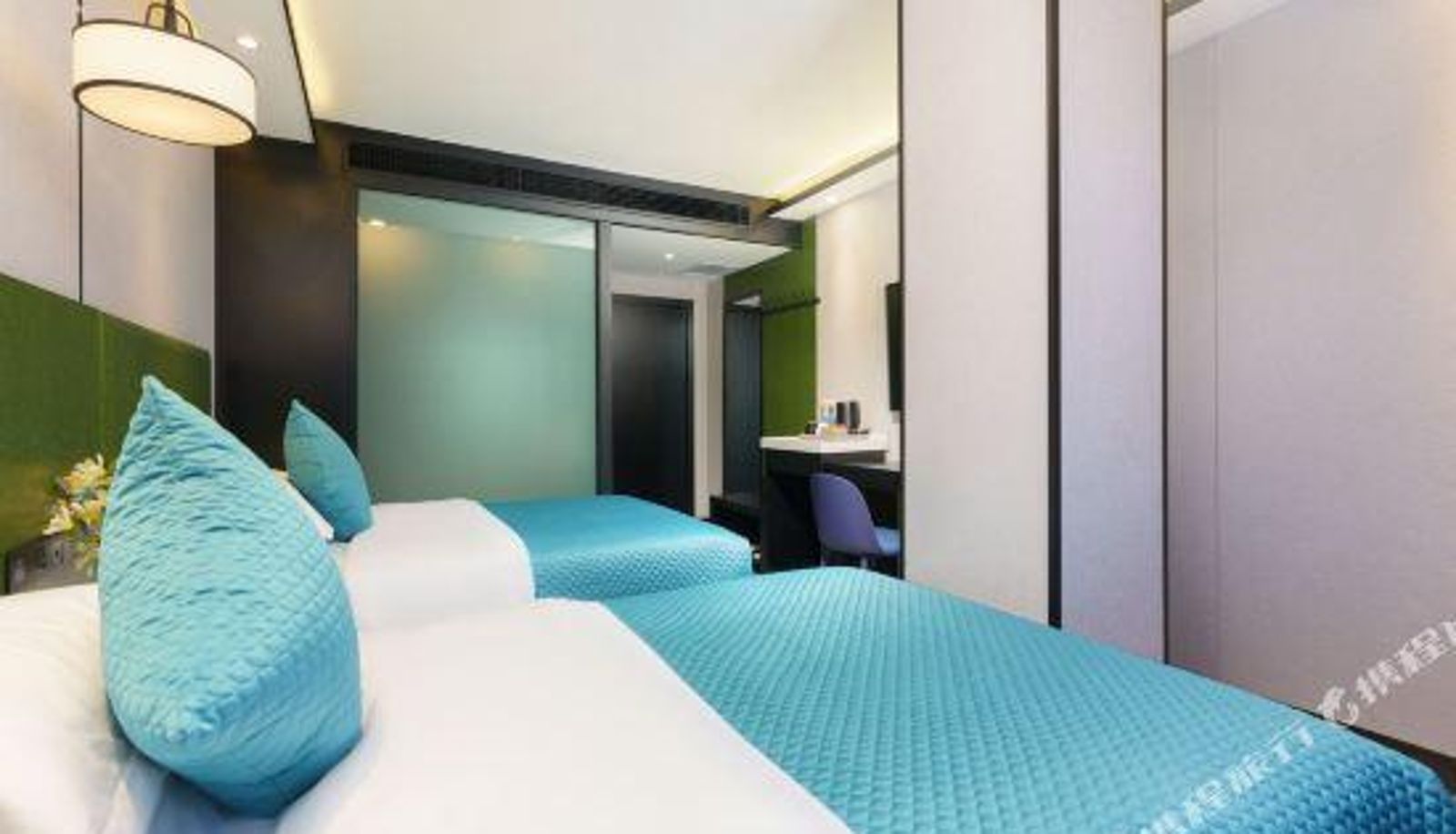 Zimmer - Baishichang Yinglai Hotel (Hongshan Park Xinxing Street Subway Station)