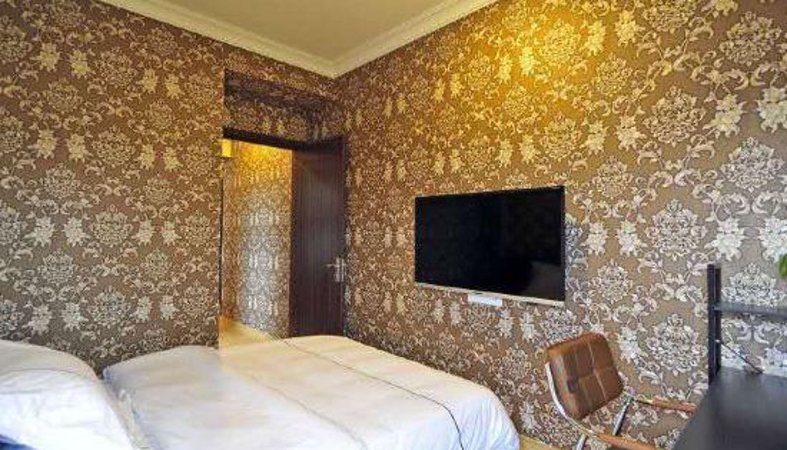Business room - Rui Qilin Apartment