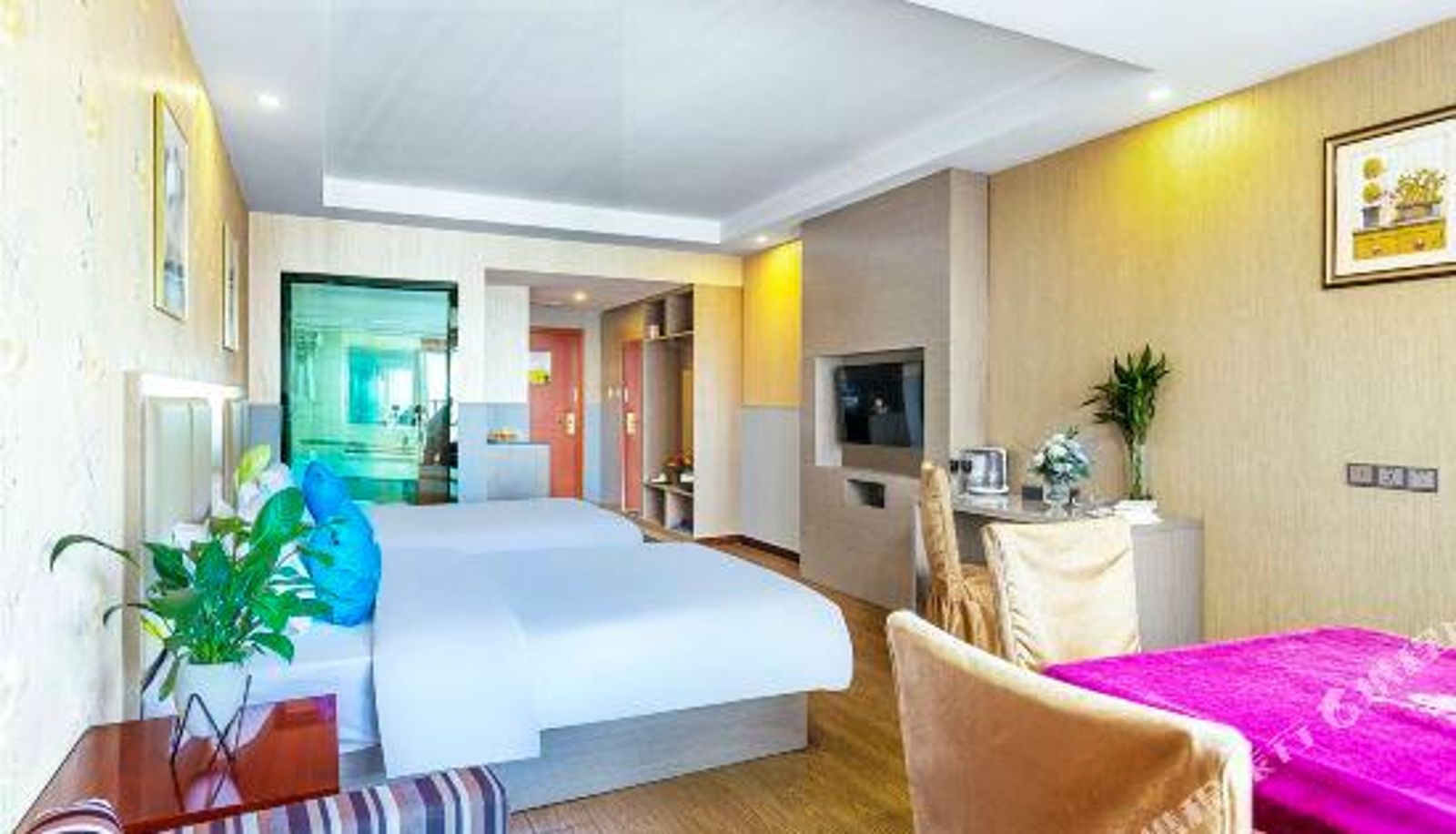 Room - Super 8 Guiyang Huaguoyuan Wetland Park