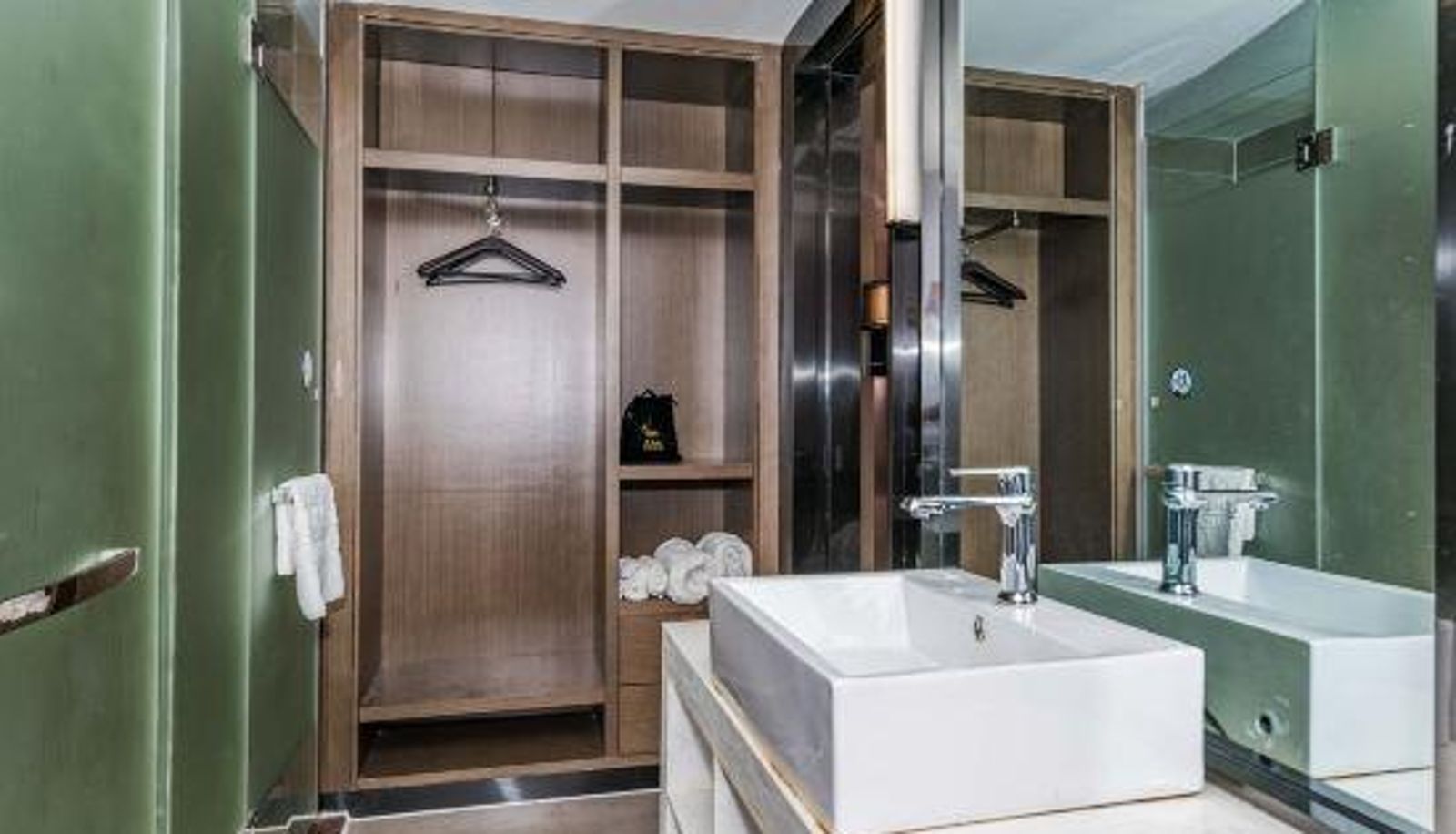 Zimmer - Apple Shangpin Hotel (Guiyang Lincheng West Road Metro Station)
