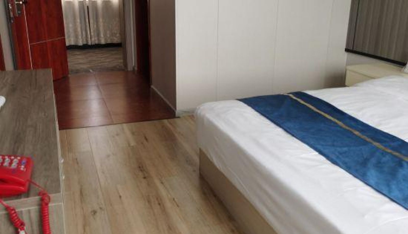 Camera - Baiyun Holiday Hotel