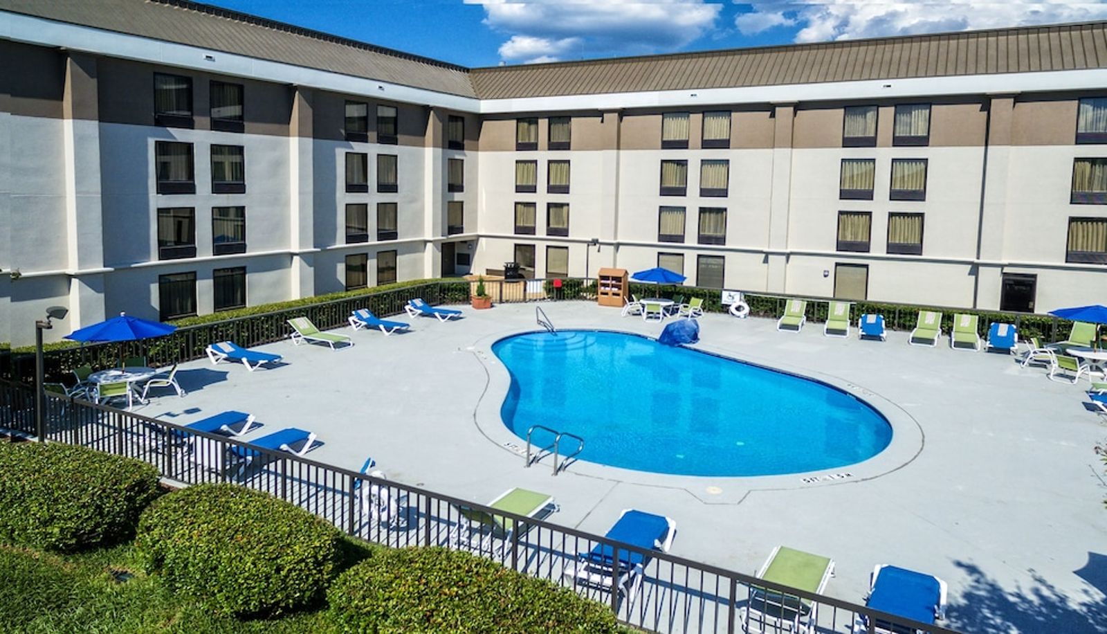 Piscine - Holiday Inn Express MEMPHIS MEDICAL CENTER MIDTOWN by IHG