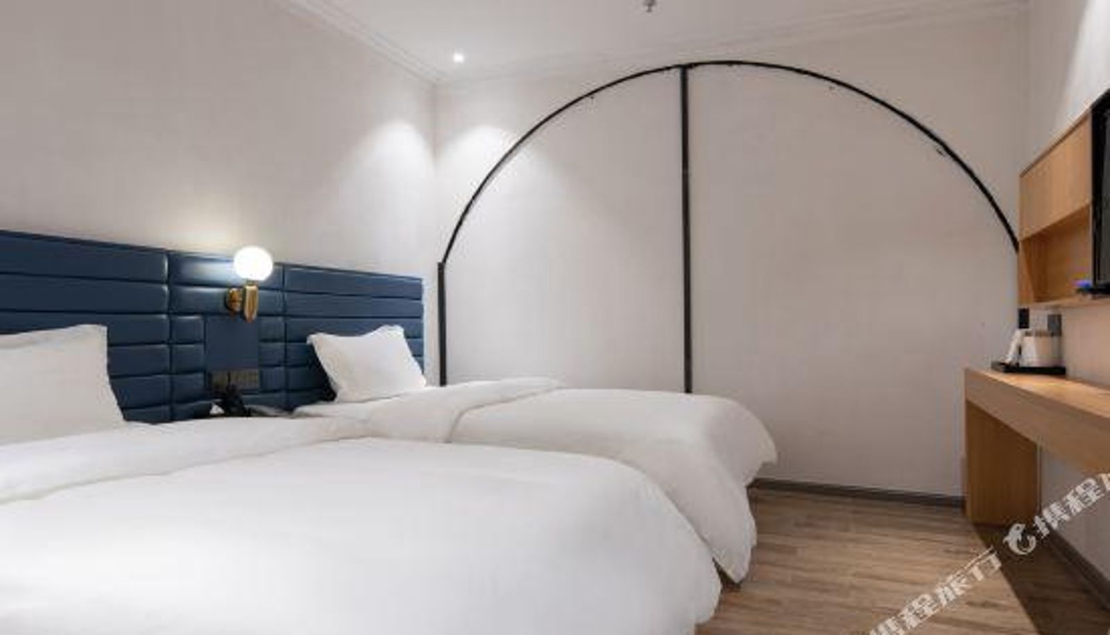Kamer - Yimeng hotel (Guangzhou West Gate subway shop)