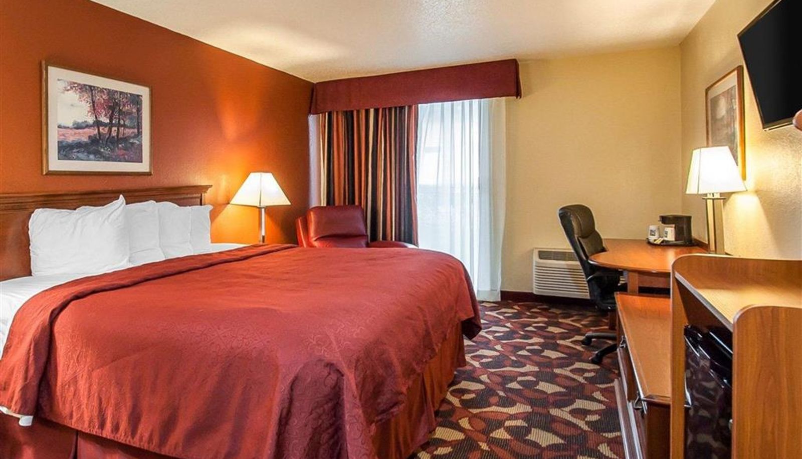 Zimmer - Quality Inn & Suites Kansas City I-435N Near Sports Complex