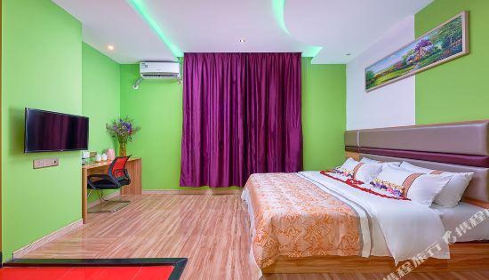 Camera business - Fengshang International Apartment