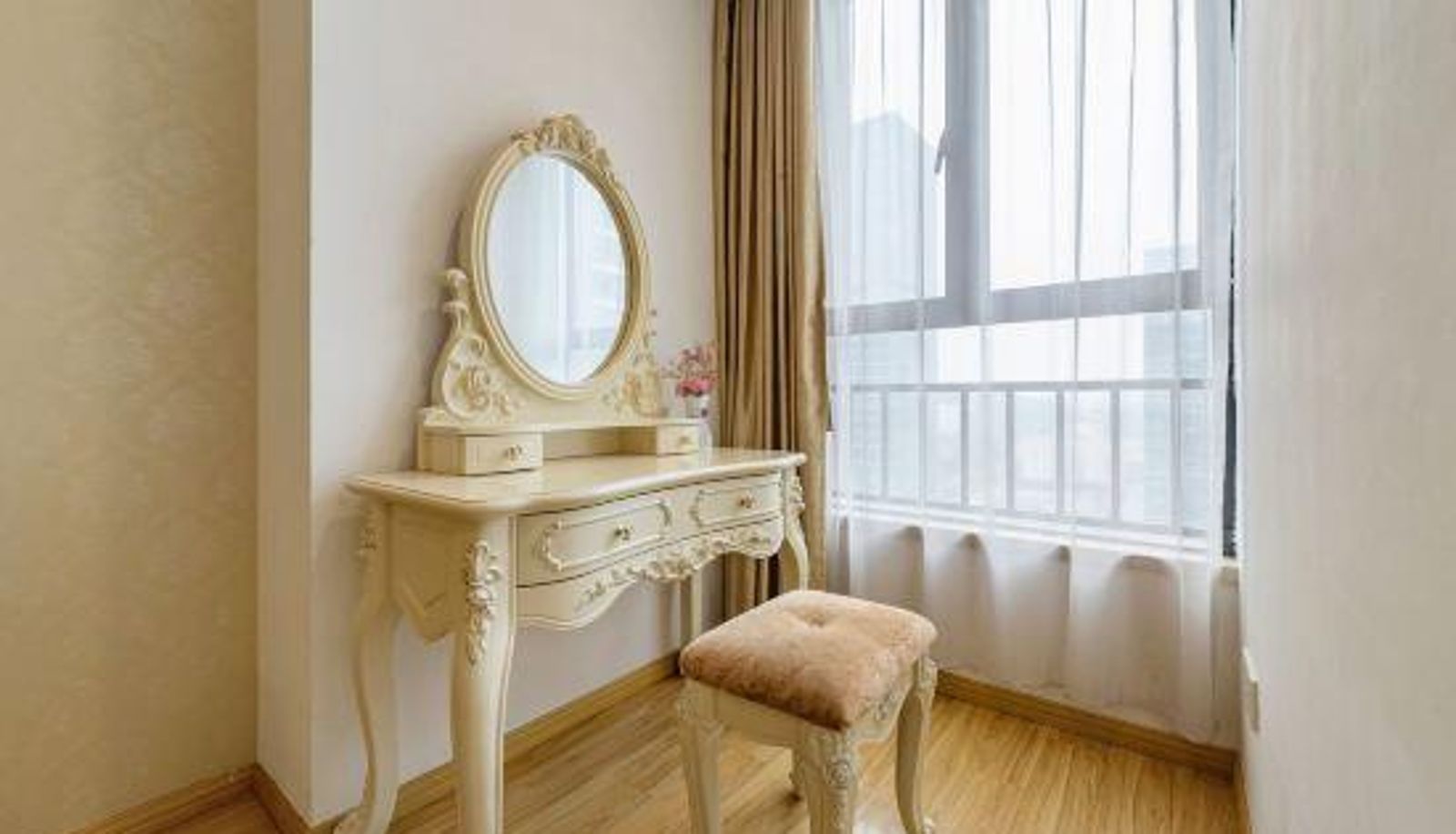 Chambre avec balcon - Lianjia Hotel Apartment (Guangzhou Greenland Central Plaza Shenzhou Road Subway Station)
