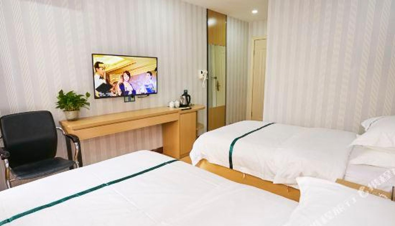 Room - Jiahong Hotel (Guangzhou Zhongshan Medicine Dongshankou Metro Station Branch)