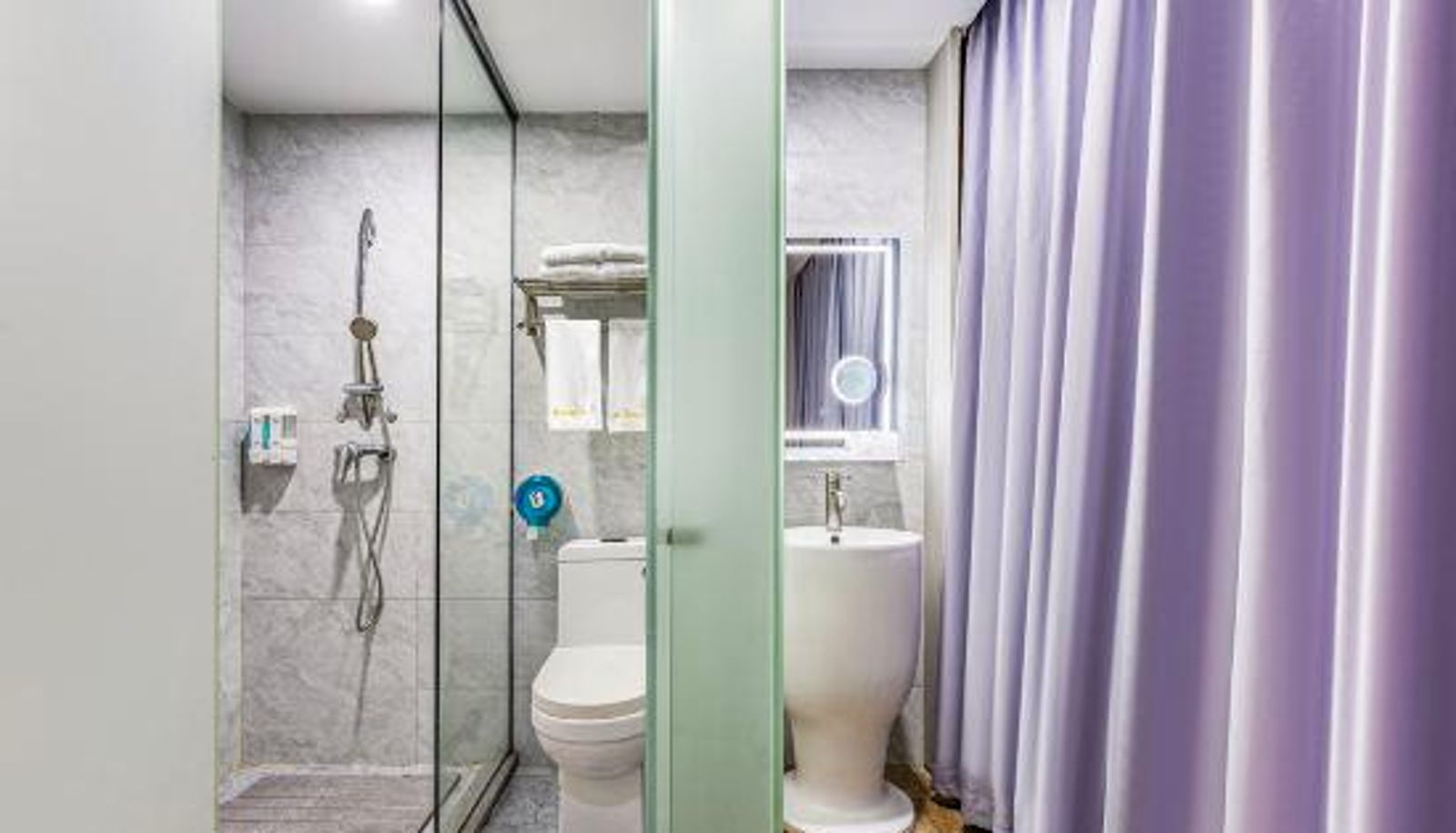 Camera business - Kaishun Boutique Hotel (Guangzhou Nongjiangsuo Metro Station)