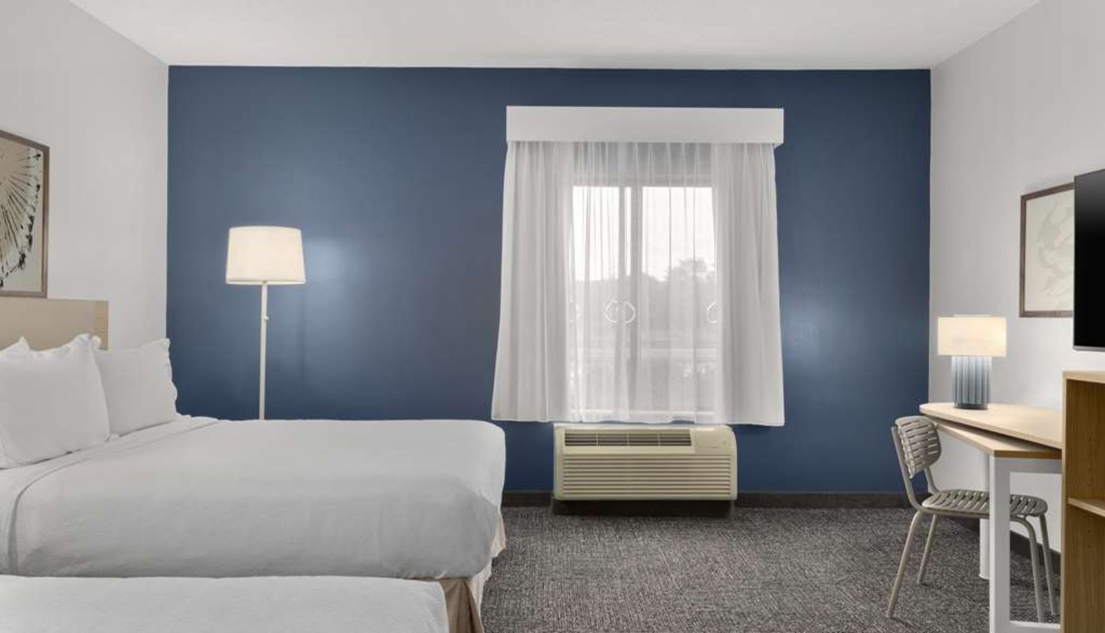 Zimmer - Spark by Hilton Newcomerstown