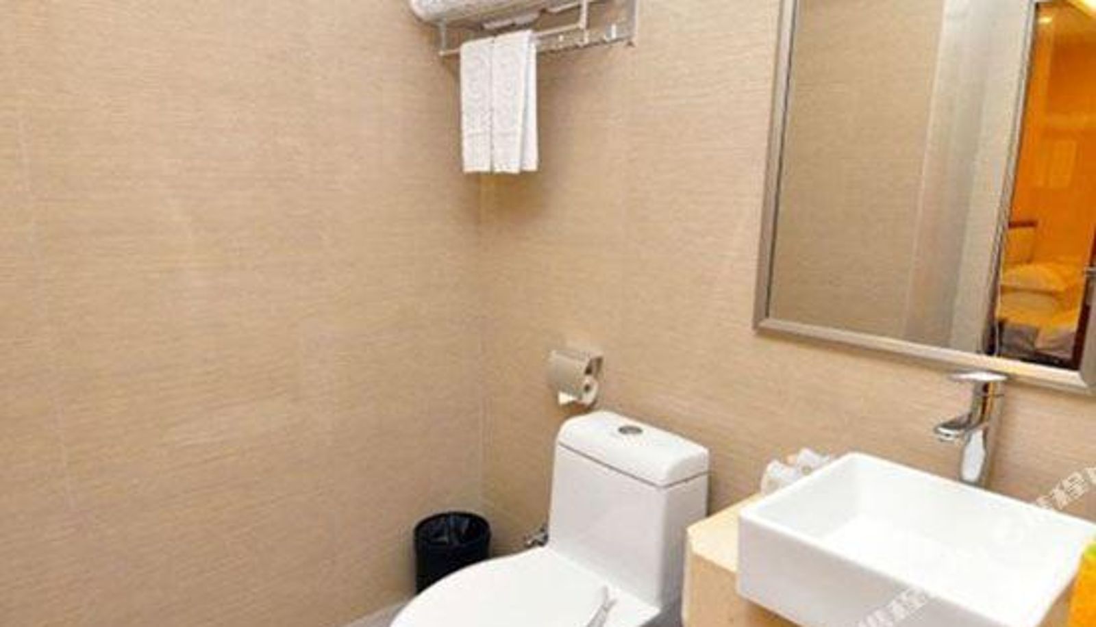 Kamer - Wenhao Business Hotel (Guangzhou Julong Subway Station)
