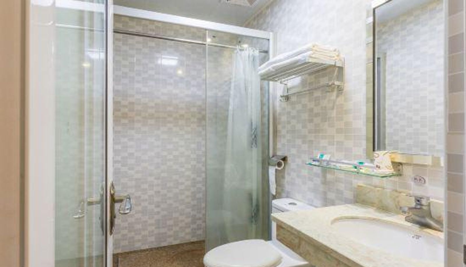 Room - Yayuan Hostel
