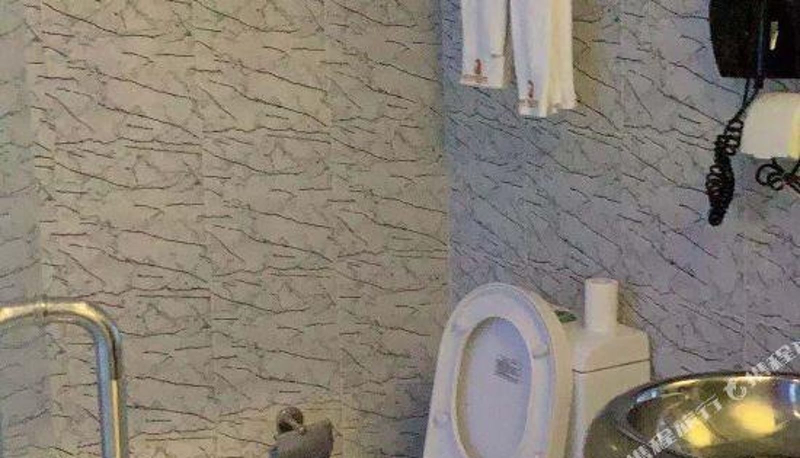Room - Moon Theme Hotel