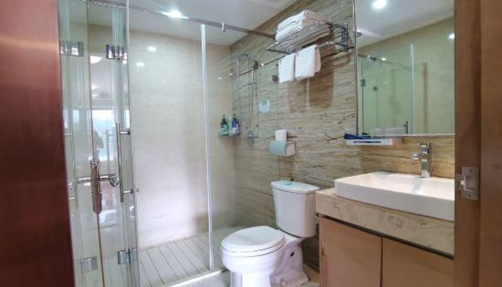 Kamer met balkon - Yunshangju Theme Apartment