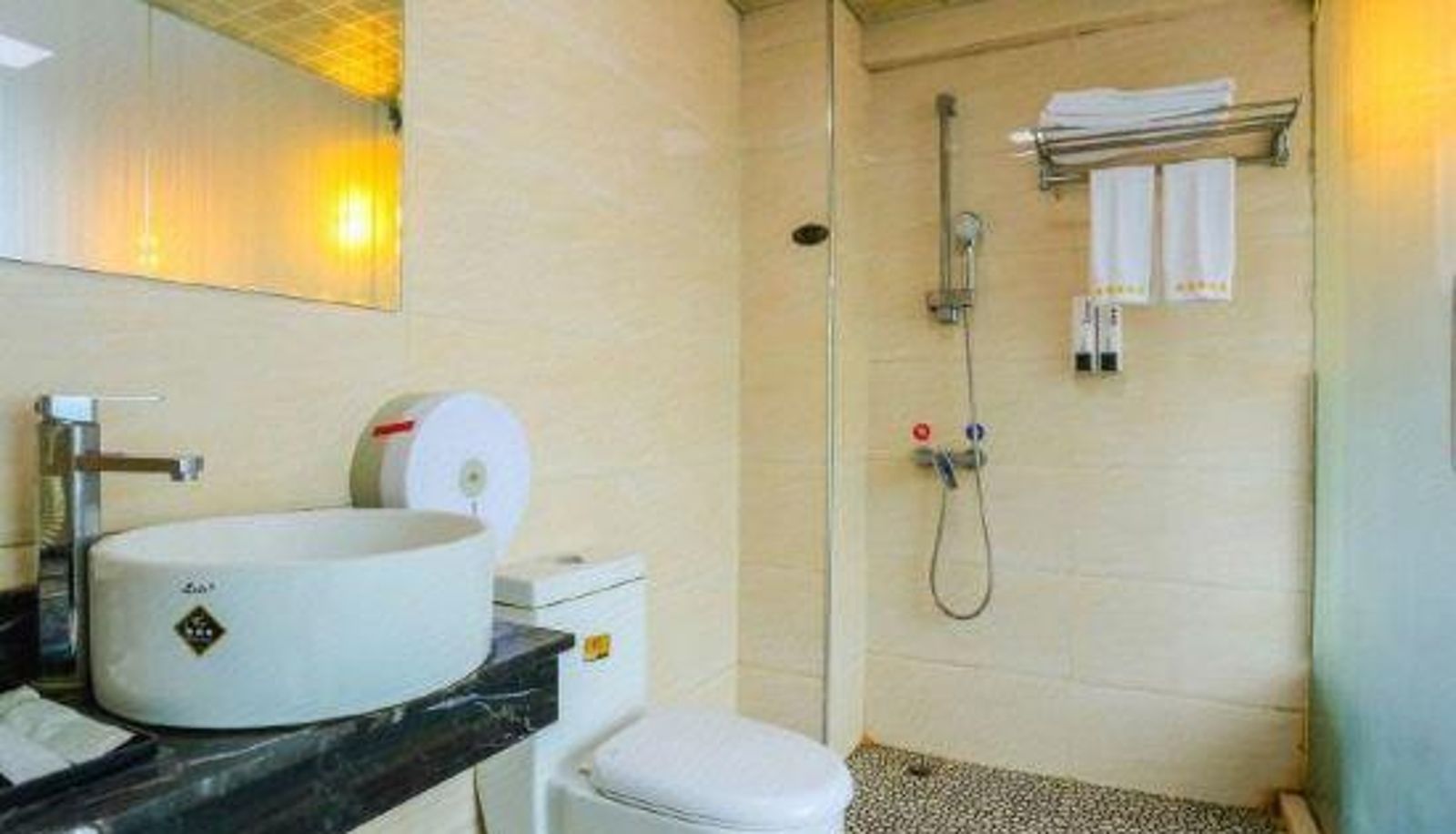 Camera - Dejinyuan Business Hotel