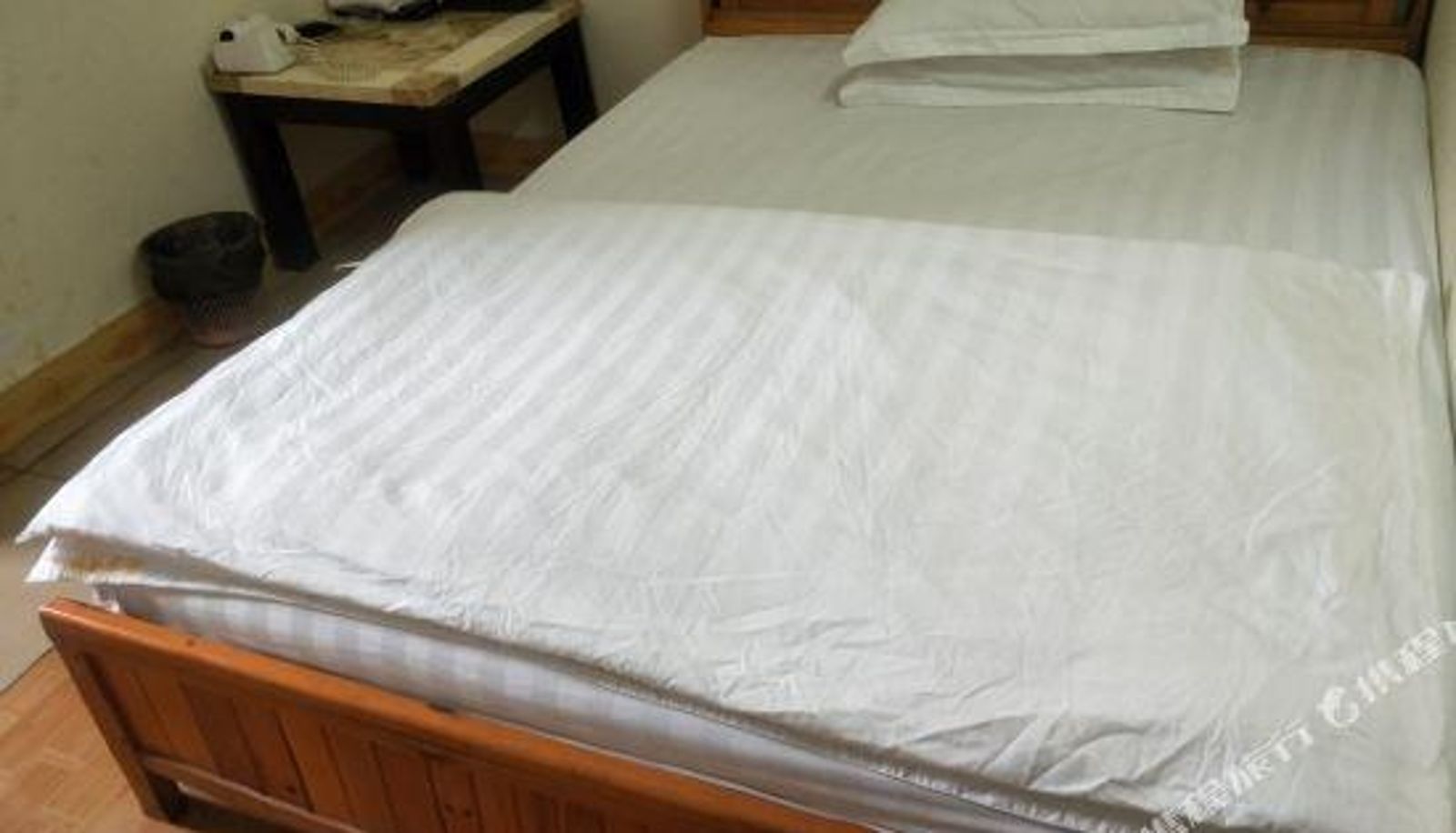 Room - Fuchi Hostel