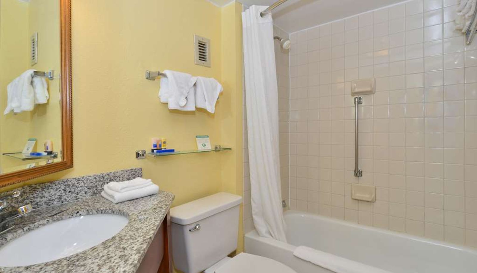 Room - Best Western Plus Richmond Airport Hotel