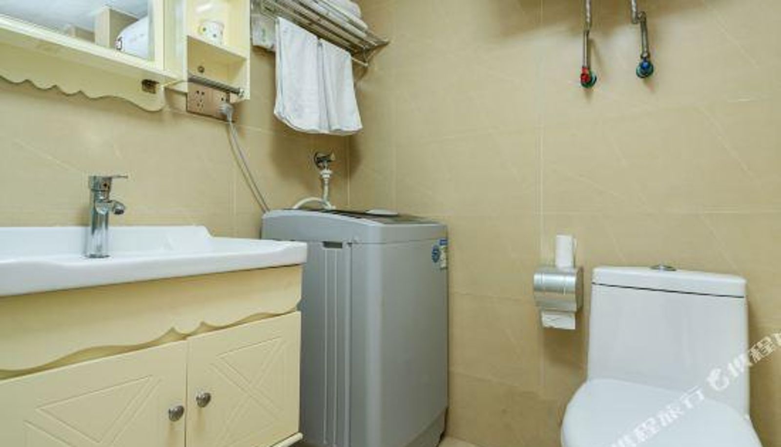 Business room - Baiyue Mingxin Loft Apartment (Chengdu Longquan Economy Gangchuan Normal University)