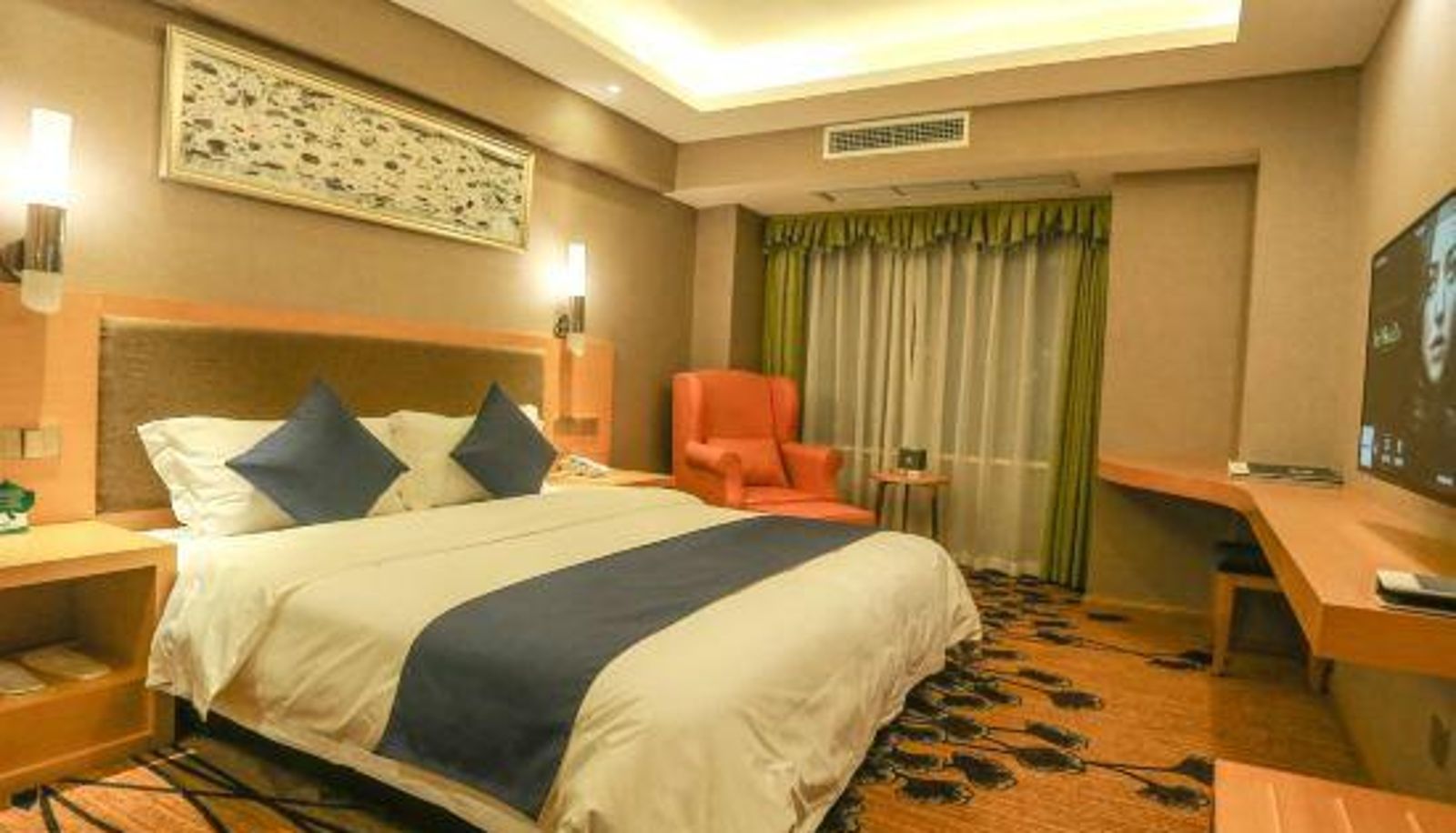 Zimmer - Century Royal Hotel