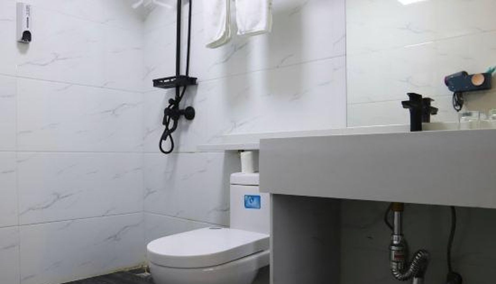 Kamer - Heer Qingju Hotel