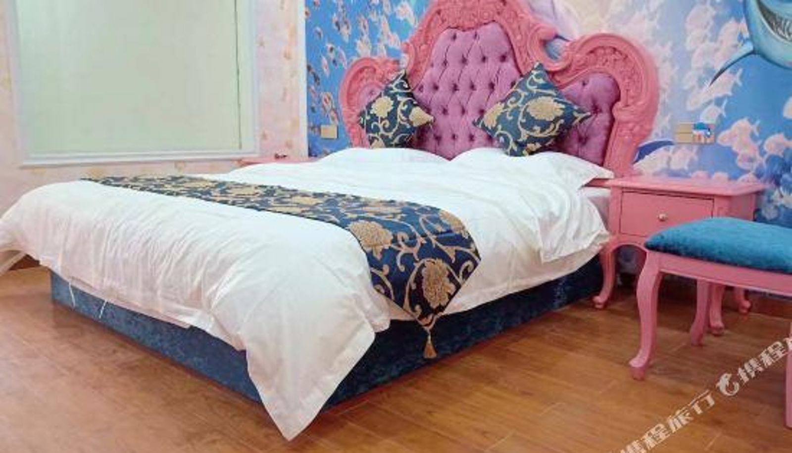 Camera - Yingbin Business Hotel
