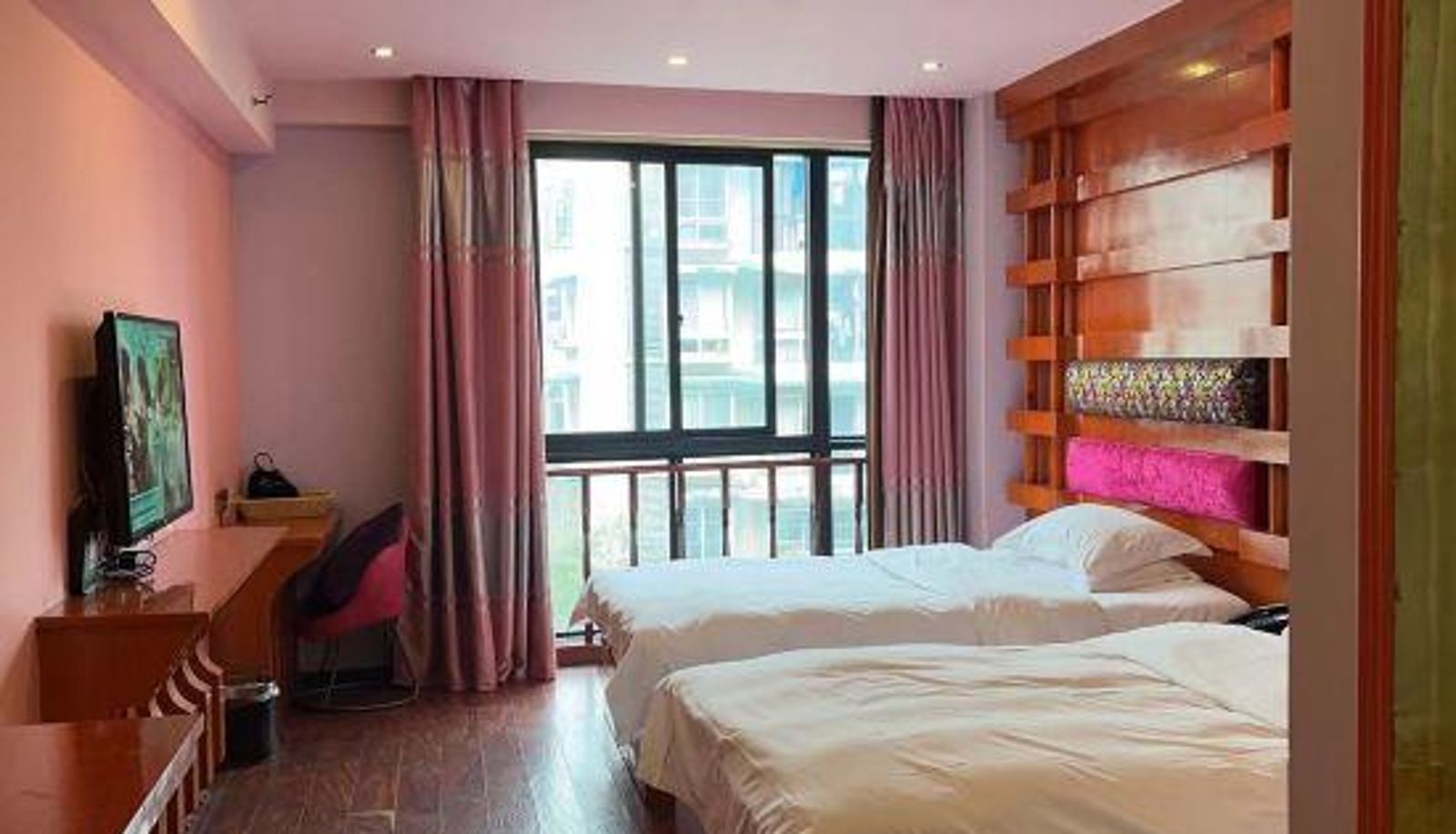 Kamer - Chengdu Zhuimaka Hotel