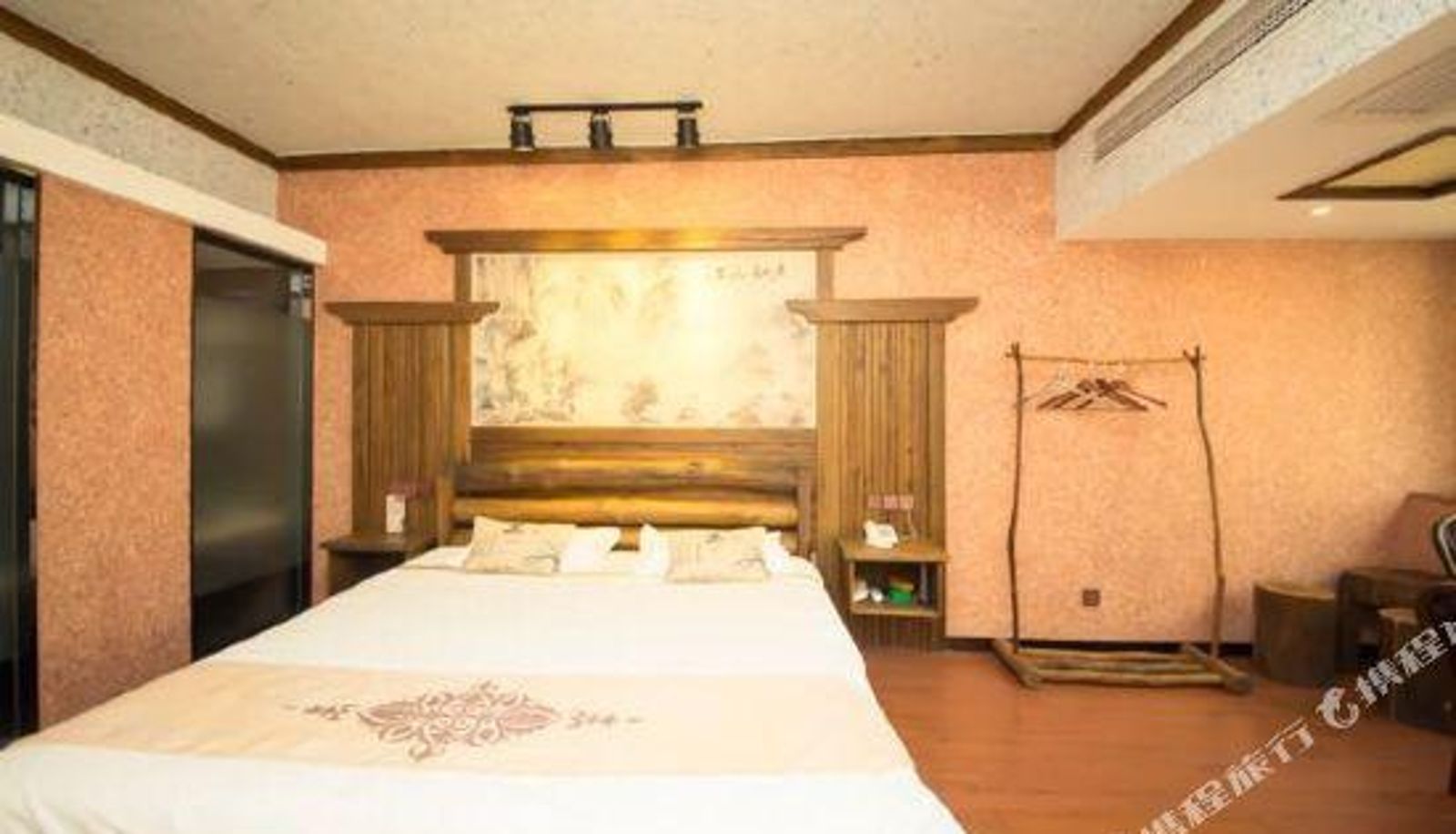 Room - Zhangjiajie Tianmen Night Language Hotel (Tianmenshan Cableway Station)