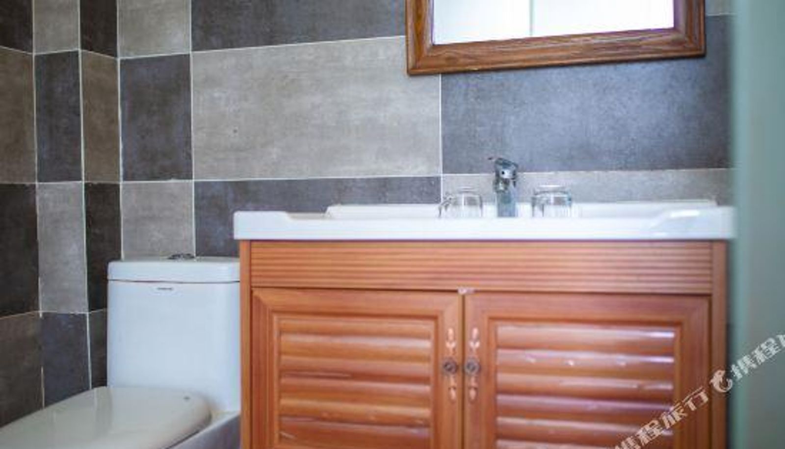 Room - Lvxingzhe Manbu Theme Hotel