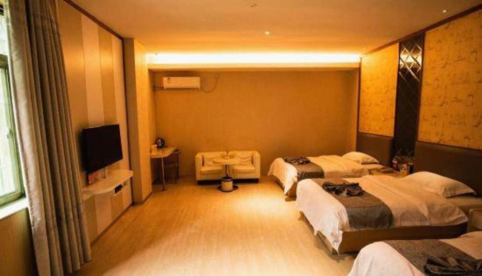 Room - Super 8 Hotel (Xiamen Tong'an Bell Tower)