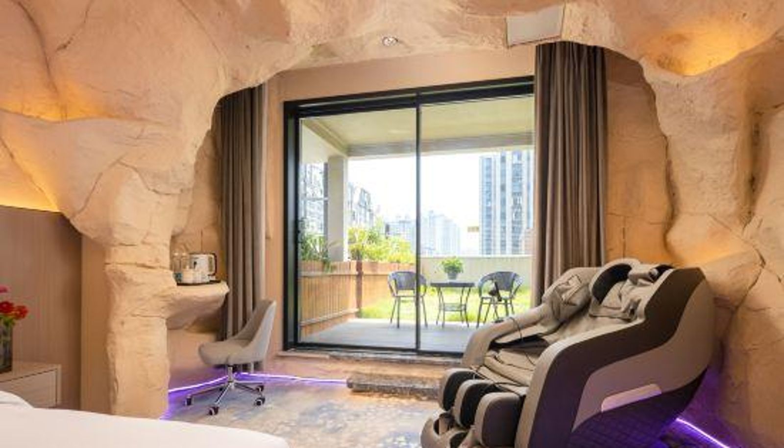 Zimmer mit Balkon - Puyin Hotel (Jiujiang University Jiujiang Railway Station)