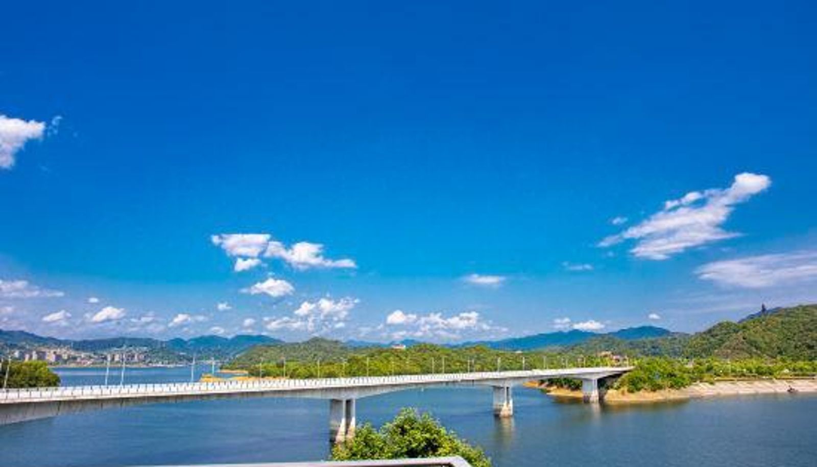 Camera con vista lago - Qiandao Lake Huatian villa lake view Holiday Villa