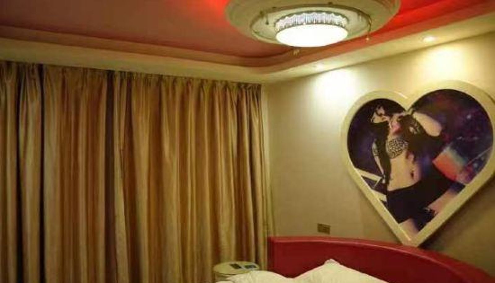 Zimmer - Yulong Hotel (Zhoushan Hailian Road)
