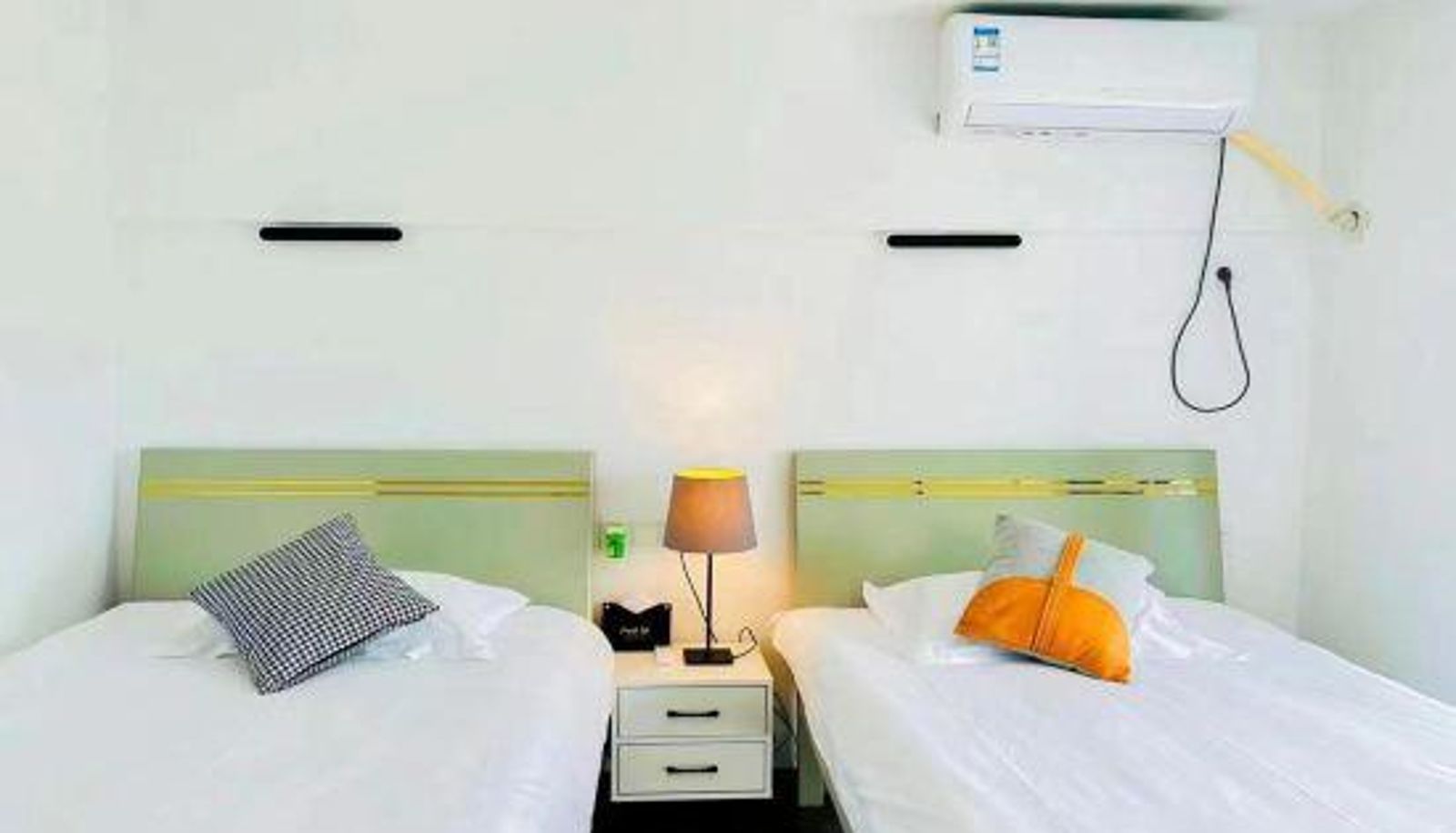 Habitación - Muqing Apartment (Baolong Plaza)