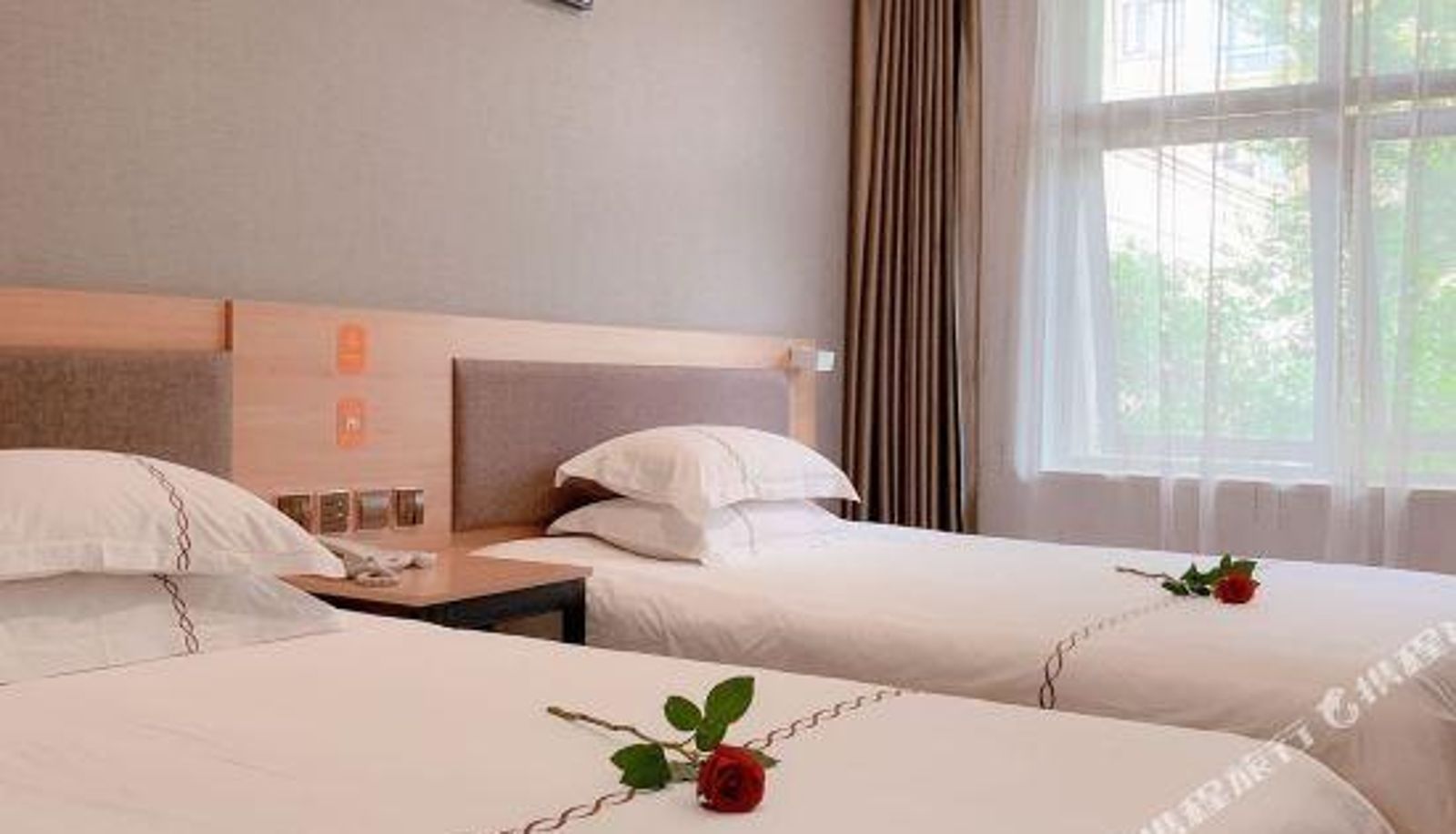 Chambre Familiale - Huayi Hotel (Hangzhou Xingqiao store)