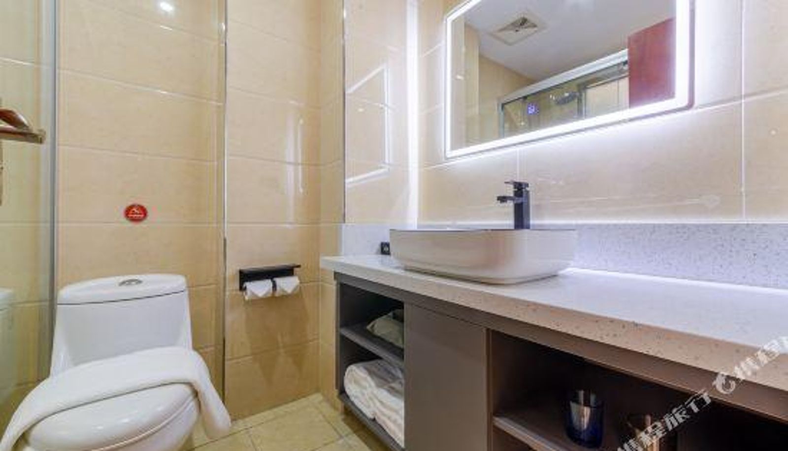 Camera business - Zhenjiang Quanzhou Hotel