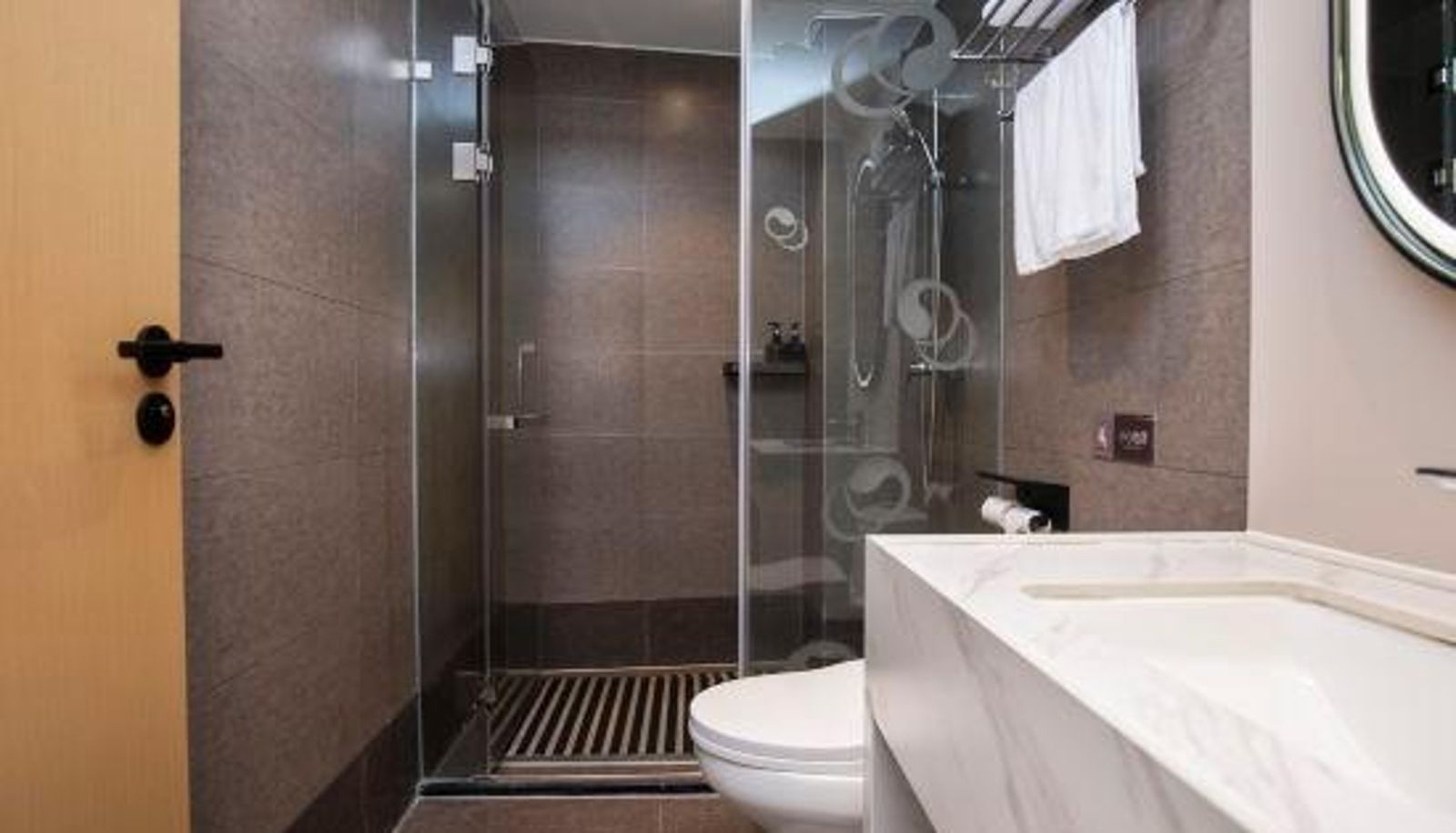 Zimmer - Qingmu Hotel (Zhenjiang Zhongshan West Road RT-Mart)