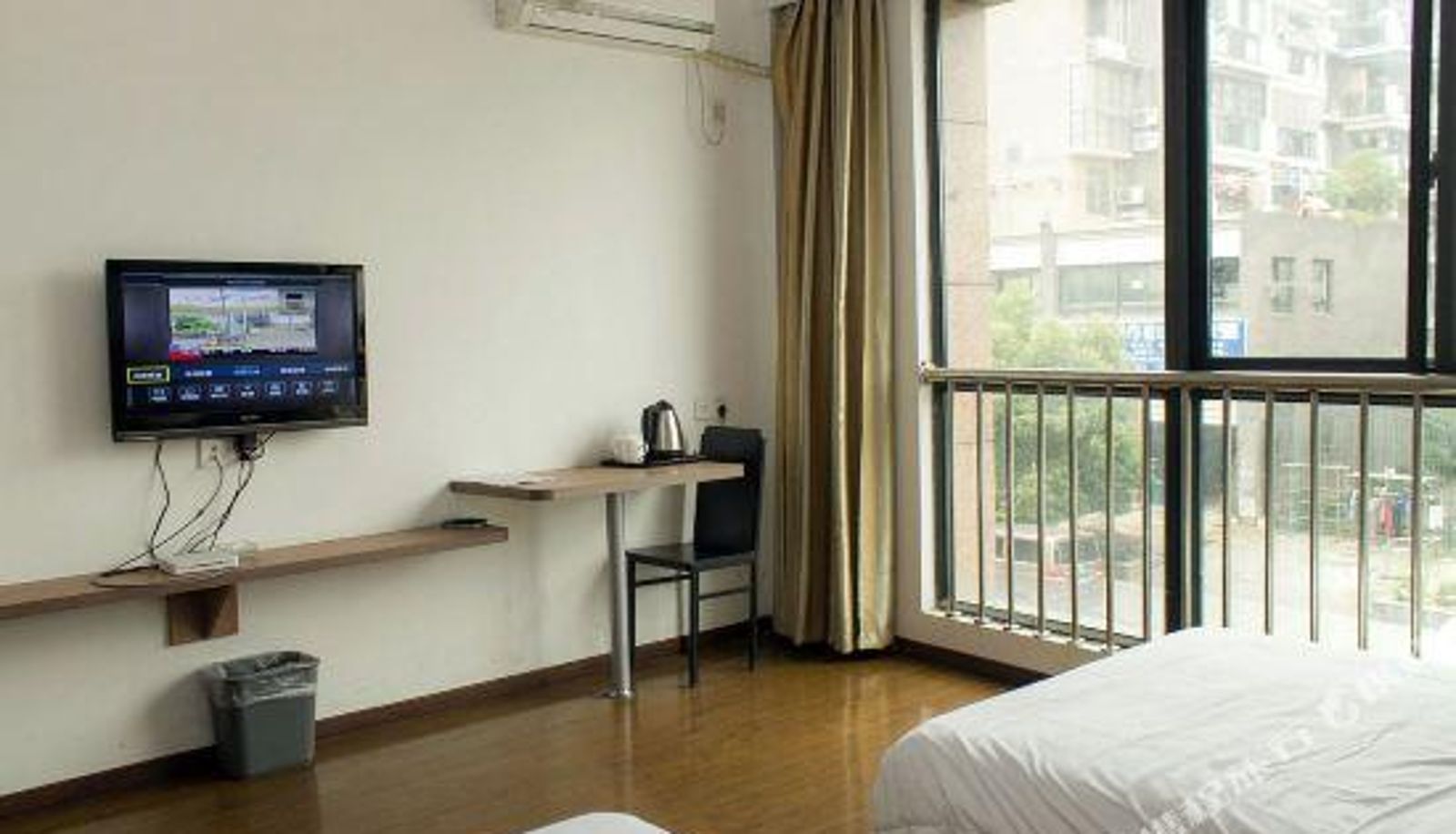 Innenbreich - Xiqi Fenghua Express Hotel