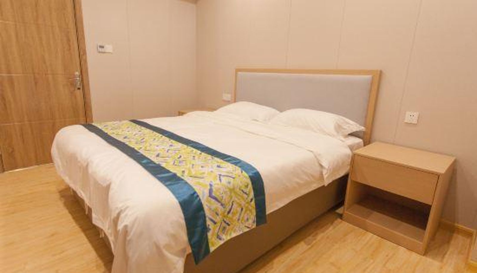 Habitación - YUE SHANG
