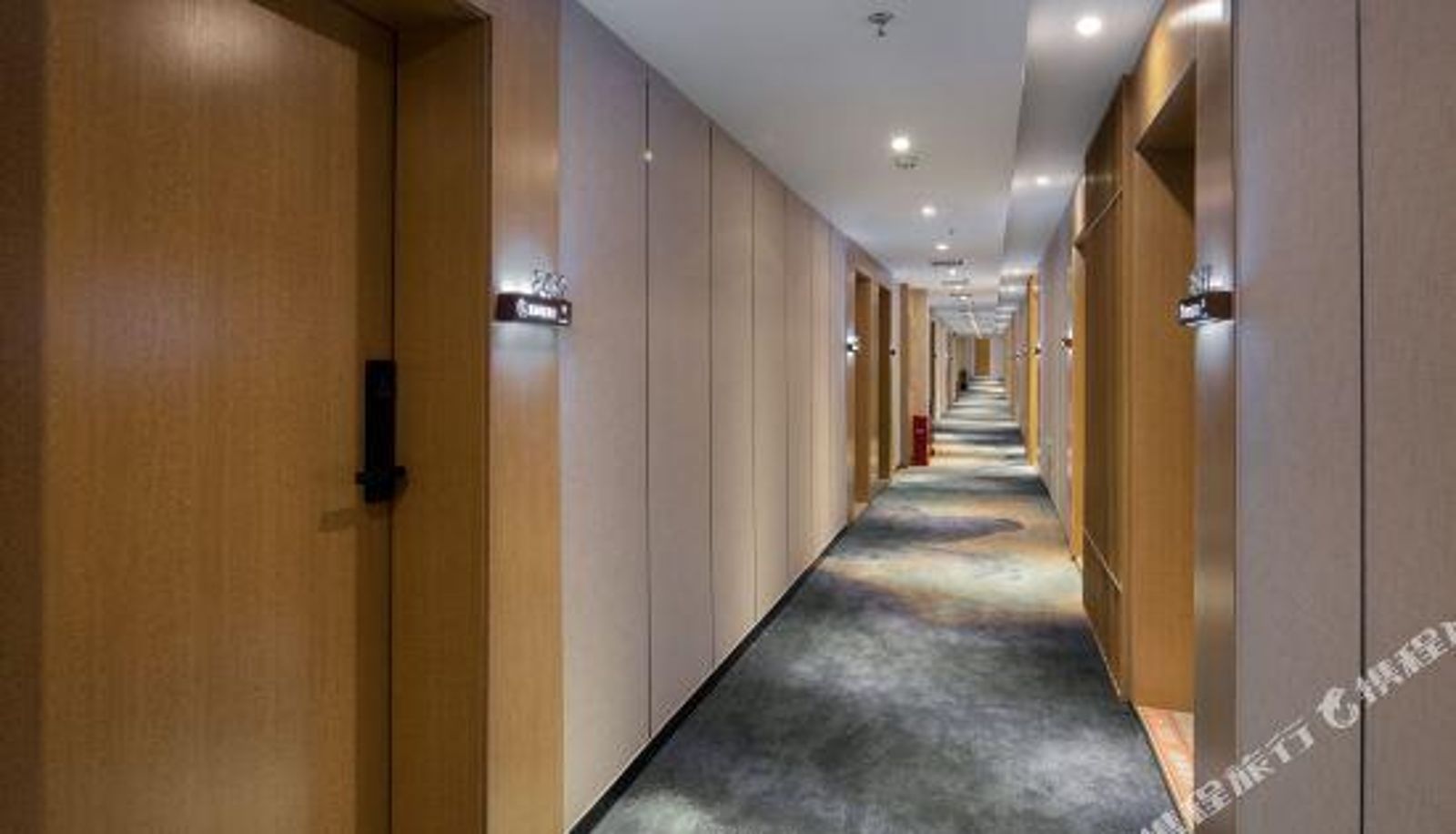 Rezeption - Qingmu Platinum Hotel (Nanjing Shuiximen Street Mochouhu Subway Station Shop)