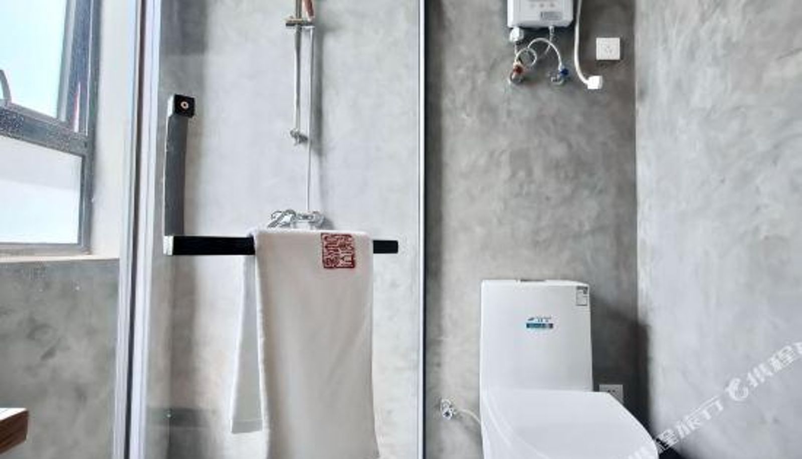 Kamer met balkon - Zhuyuan Spa Guesthouse