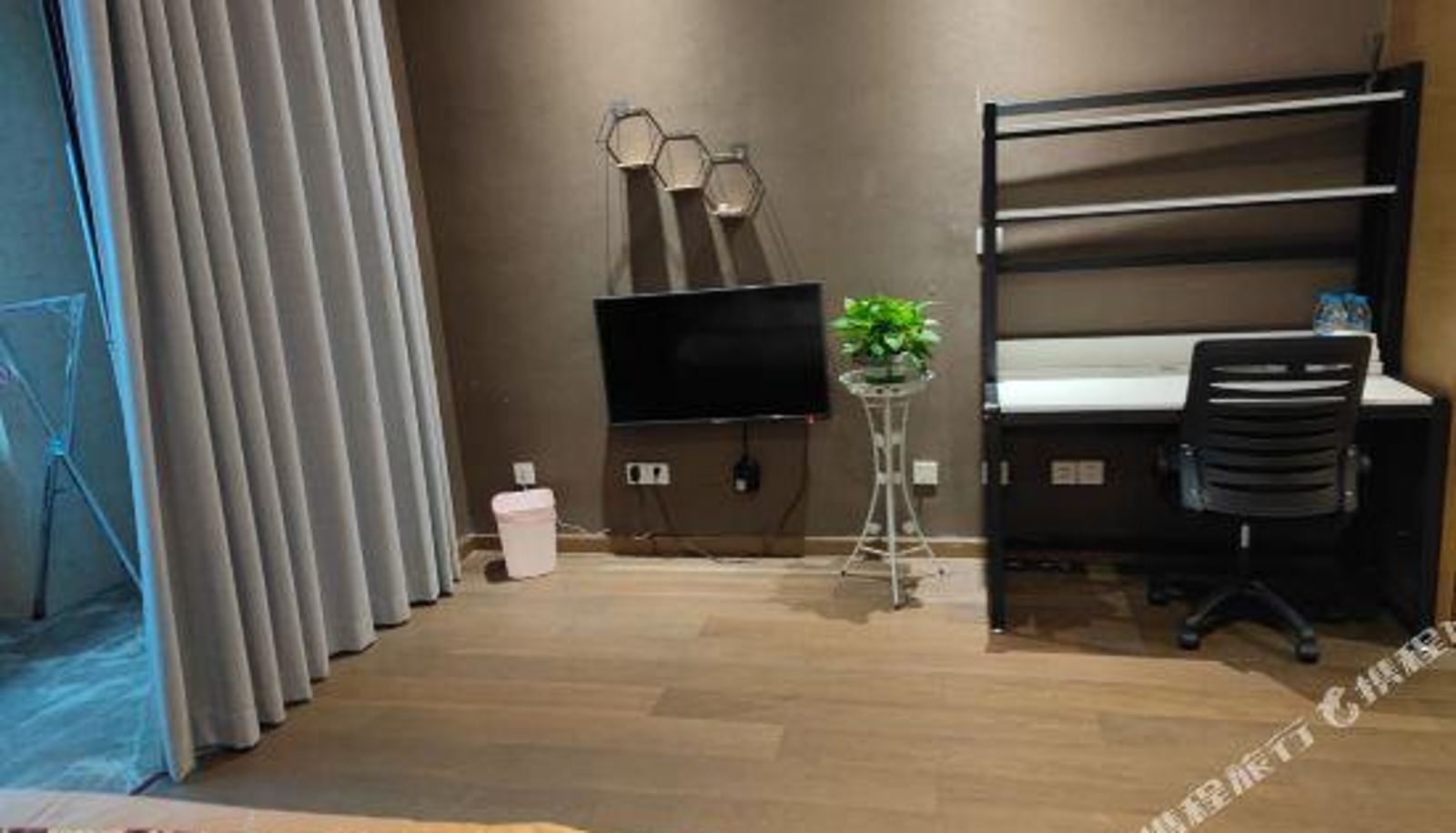 Camera business - Nanjing Qingcheng Apartment