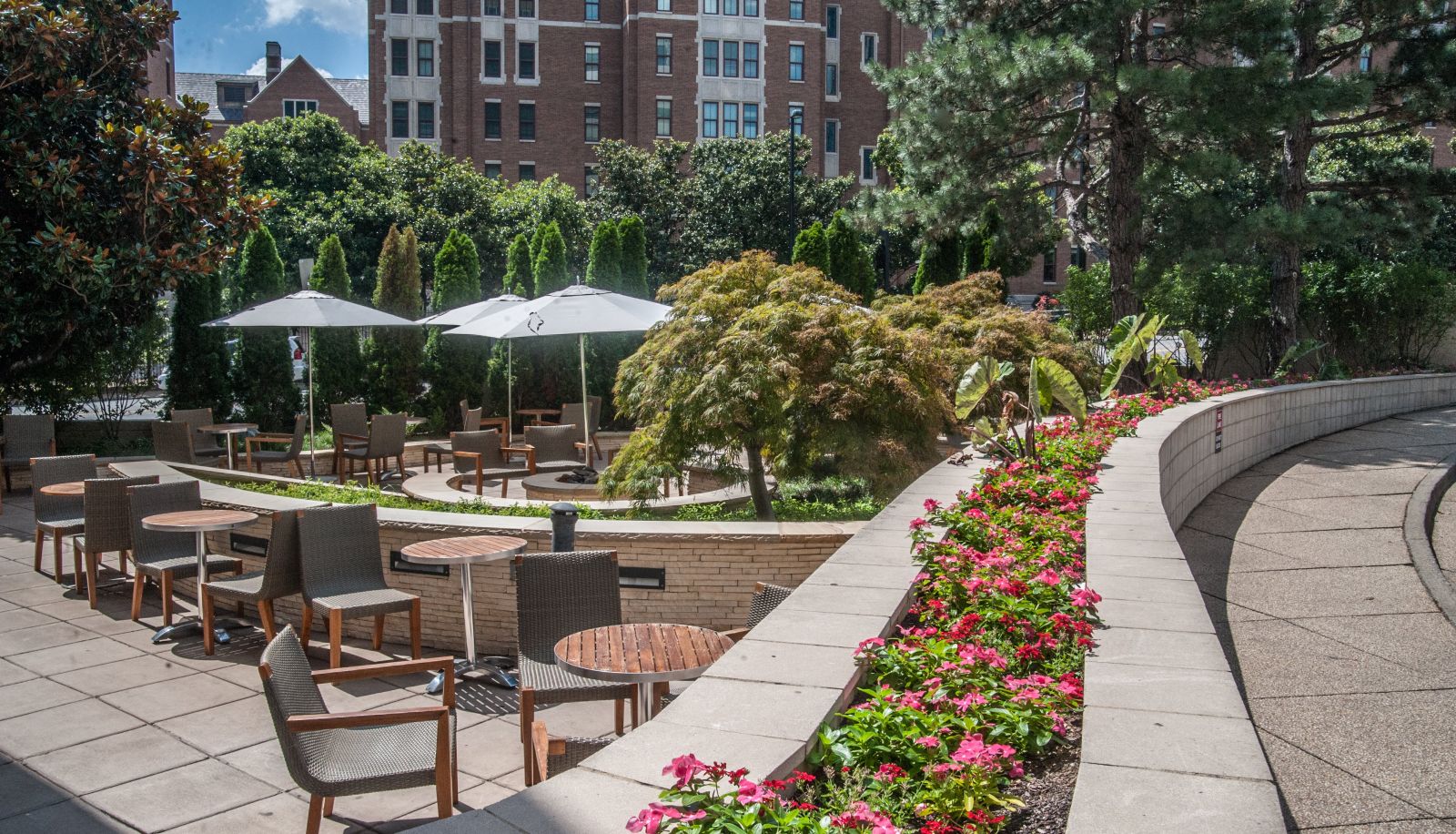 Zimmer - Loews Nashville Hotel at Vanderbilt Plaza