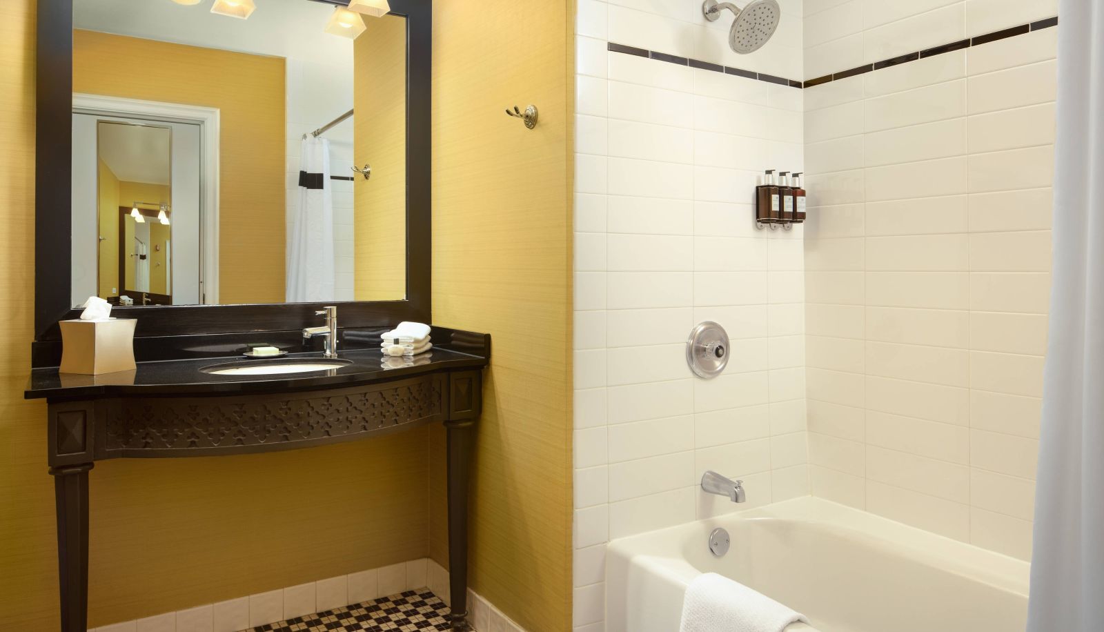 Zimmer - Hotel Chicago Downtown Autograph Collection