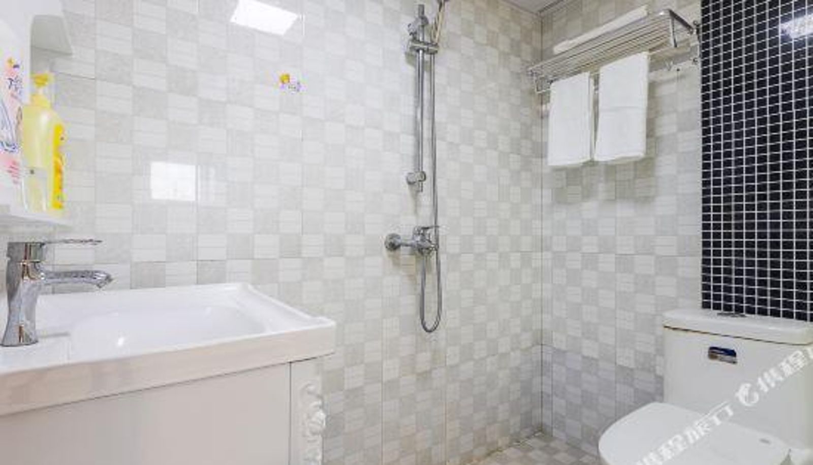 Camera business - Shihao Business Hotel (Nanjing Xianlin Center Subway Station)