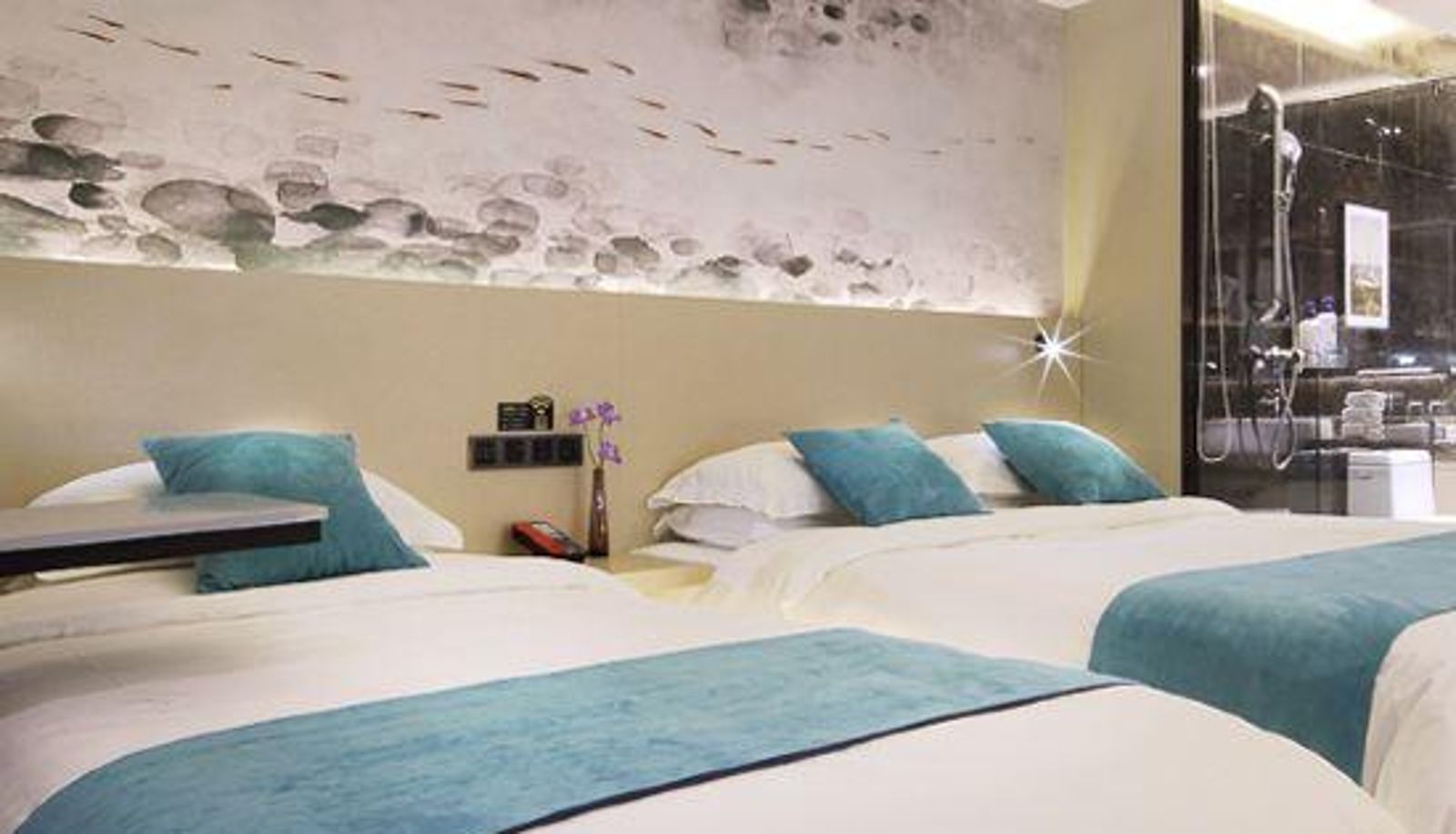 Zimmer - HHOTELS